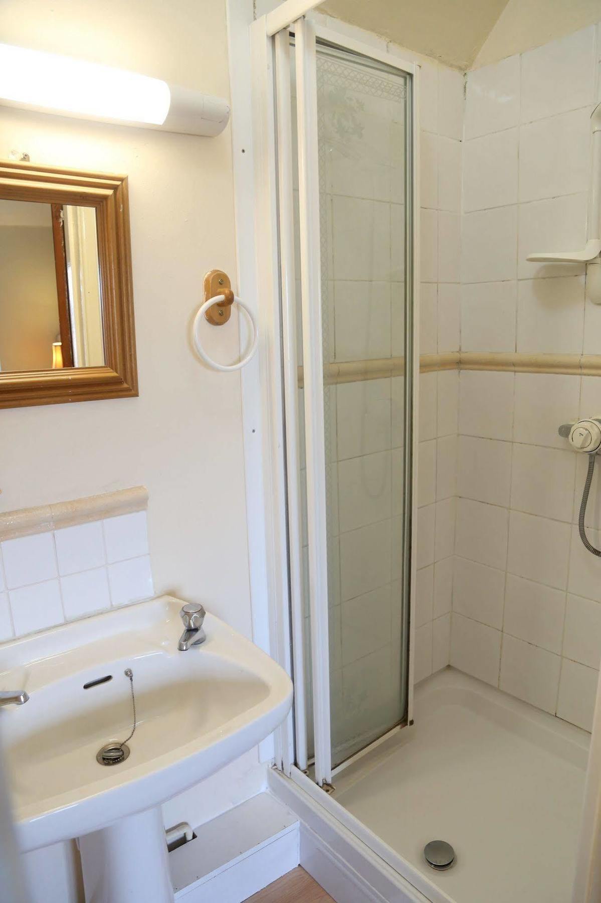All Seasons Guest House Оксфорд Екстериор снимка