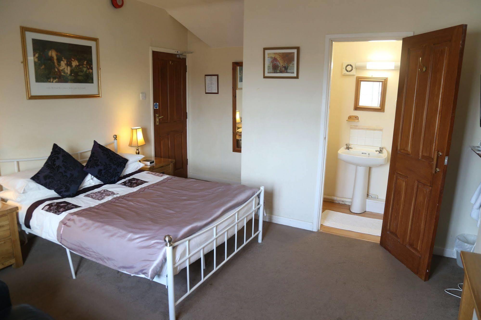 All Seasons Guest House Оксфорд Екстериор снимка